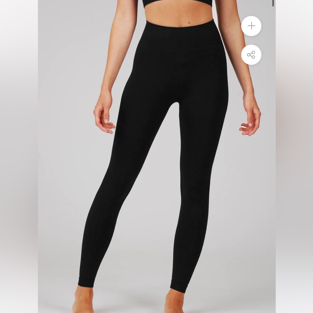 Zencore Vayumudra black zeamless leggings S